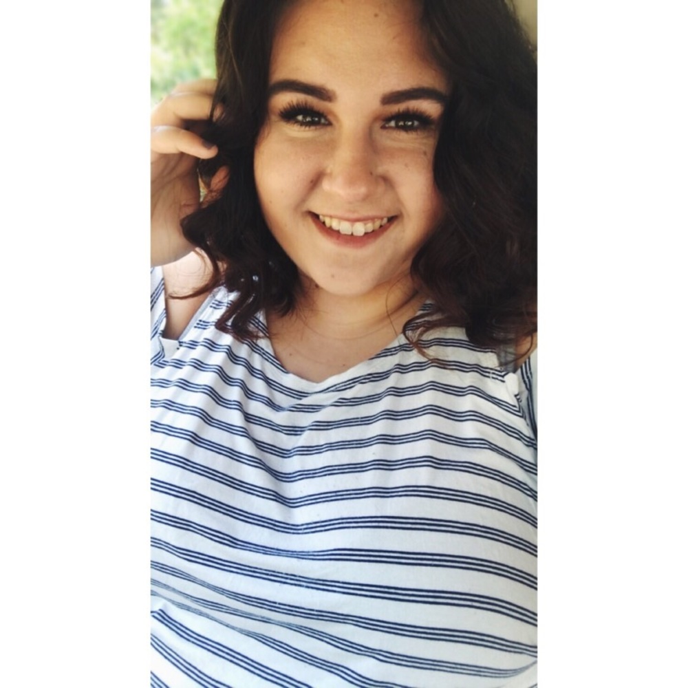 Meet your Posher, Lauren